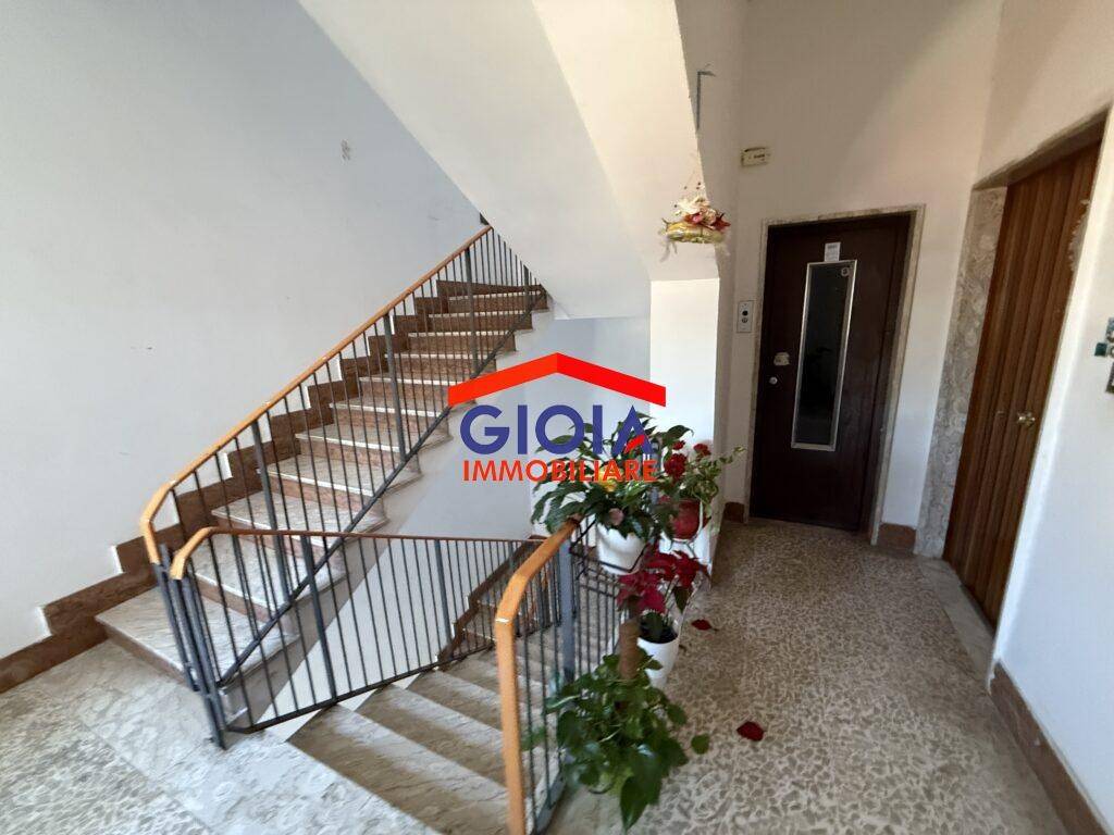 Appartamento a Mondragone in Via Antonio Sementini - Foto 3