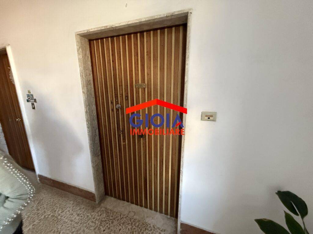 Appartamento a Mondragone in Via Antonio Sementini - Foto 4
