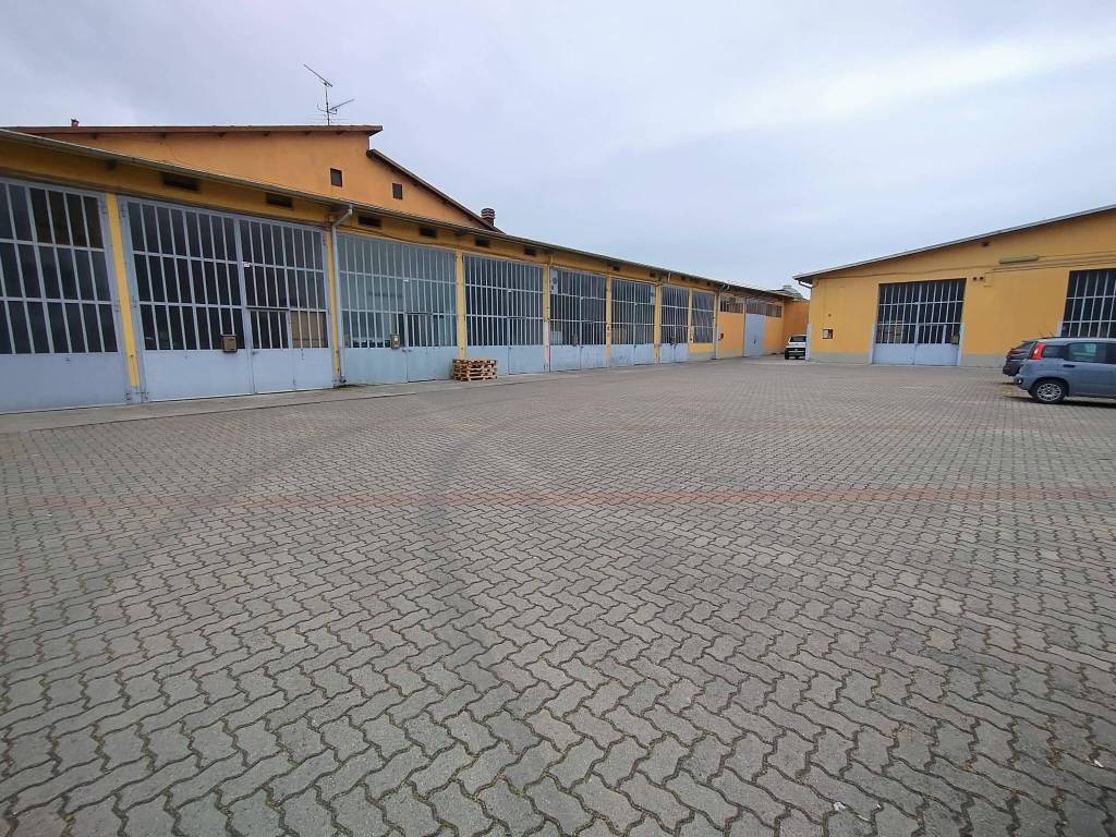 Immobile a Novi ligure in Via Pietro Isola - Foto 2