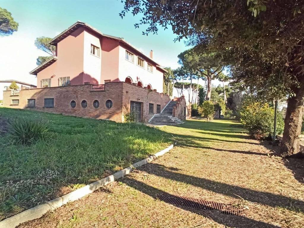 Villa a Ariccia in via Pagliarozza, 12 - Foto 2