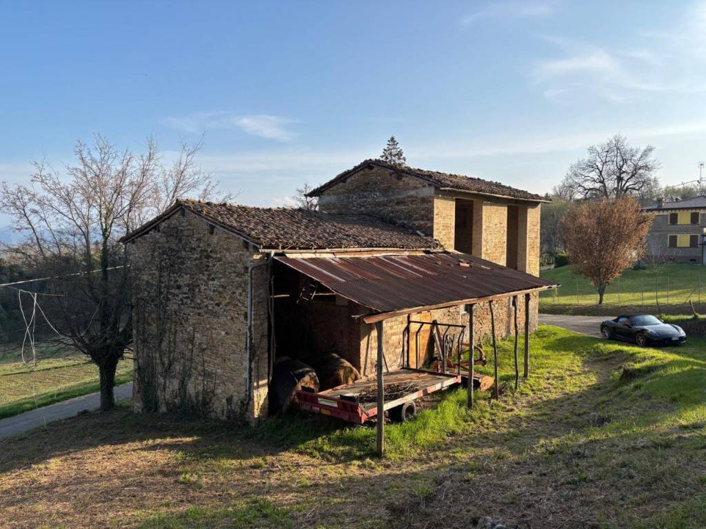 Rustico / casale a Neviano degli arduini in Strada il Cereto - Foto 2
