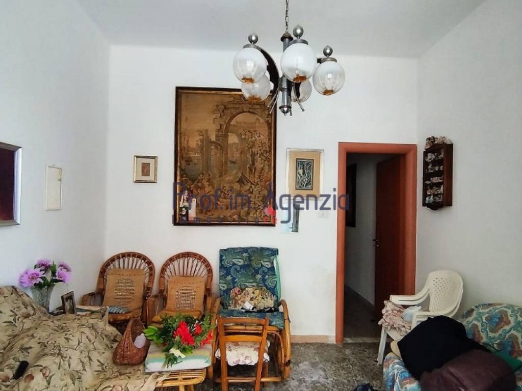 Appartamento a Carovigno in Via della Bontà - Foto 2