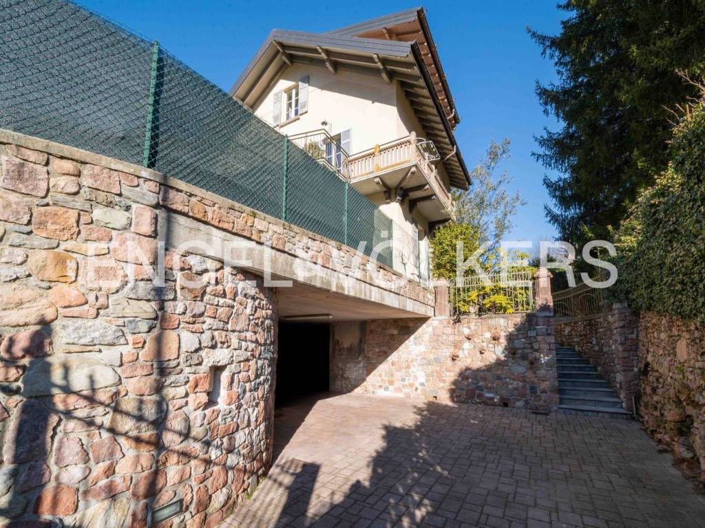 Villa a Valganna in Via Ugo Perego - Foto 5