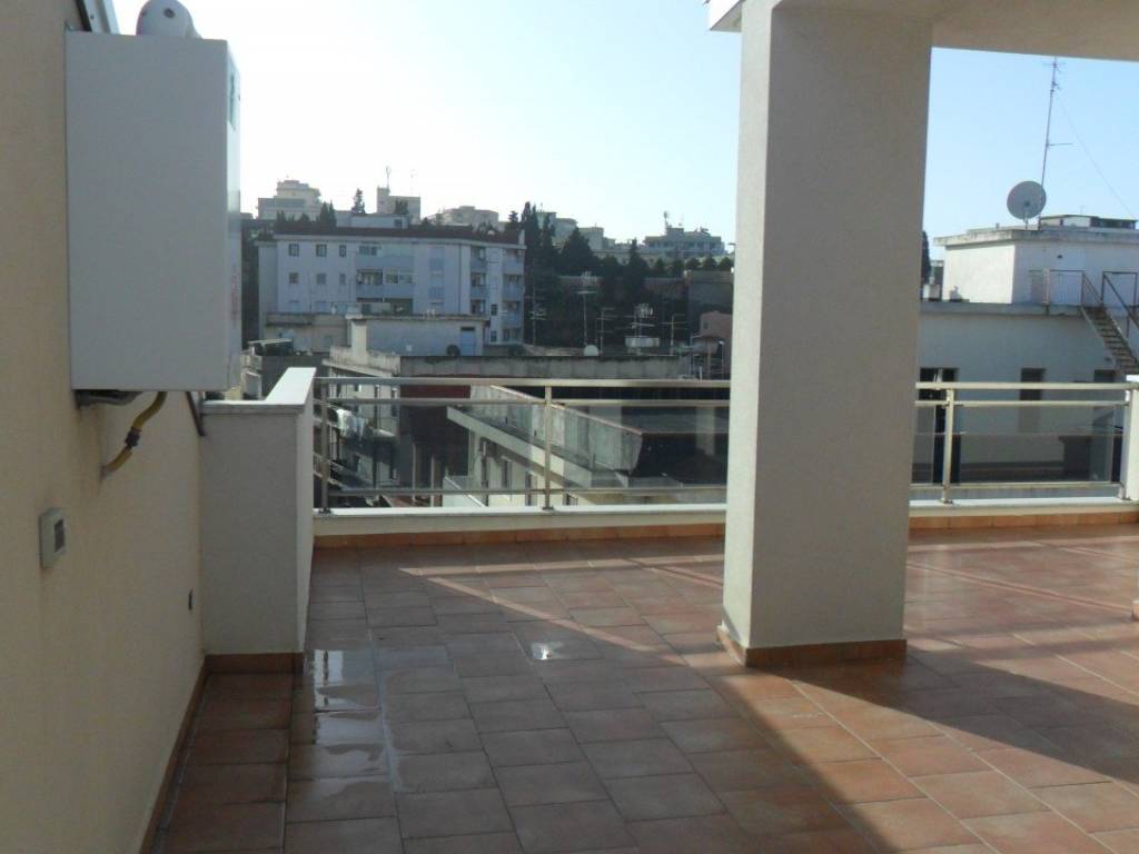 Attico / mansarda a Reggio calabria in Dir.Gullì Di Viale Pio XI - Foto 2
