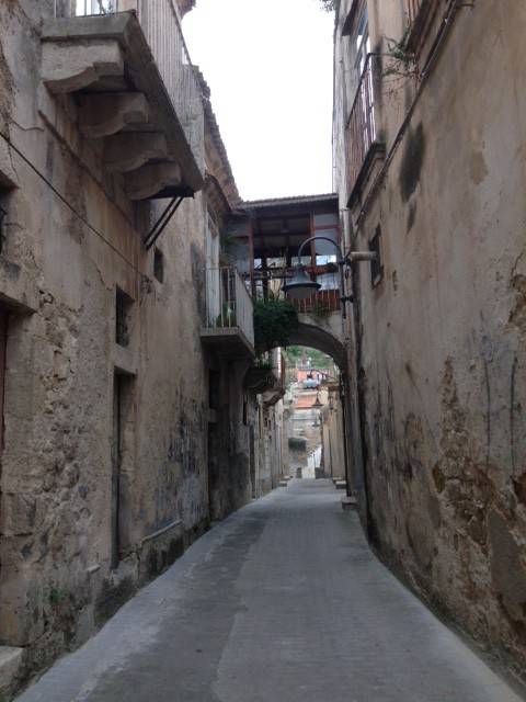 Palazzo / stabile a Modica in Via Vincenzo Albanese, 38 - Foto 2
