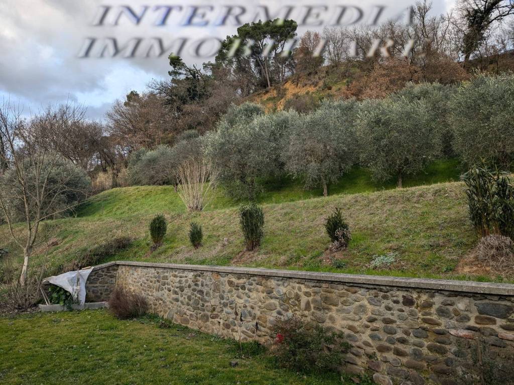 Rustico / casale a Terranuova bracciolini in Frazione Penna - Foto 2