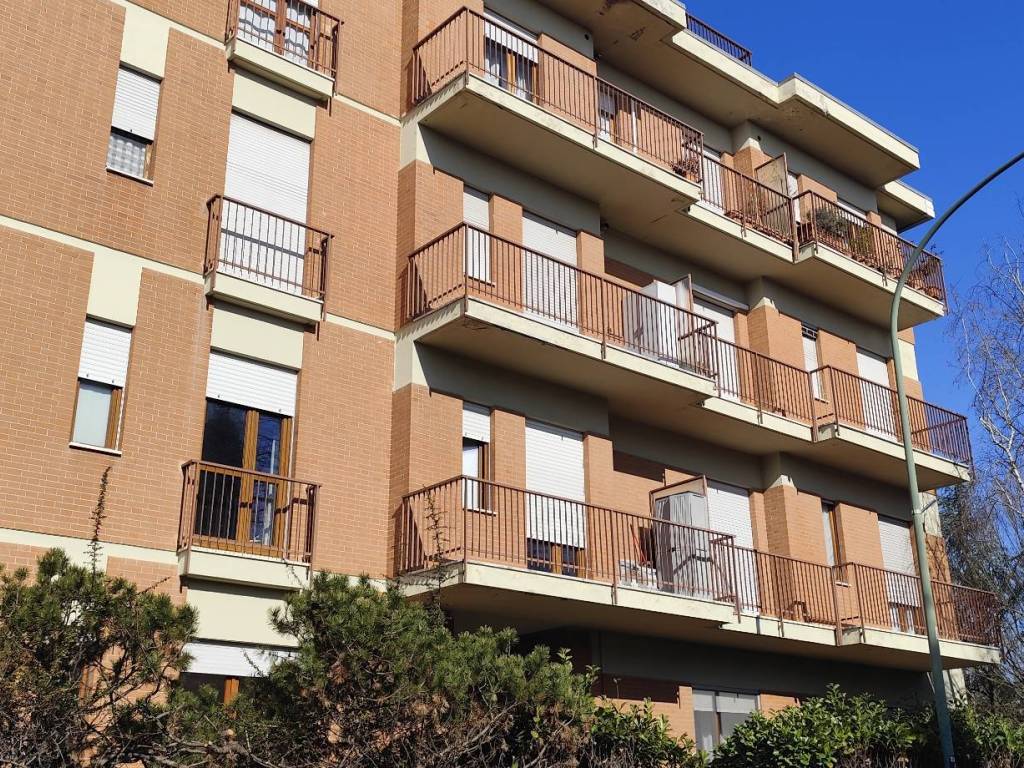 Appartamento a Asti in Via Don Luigi Orione - Foto 2