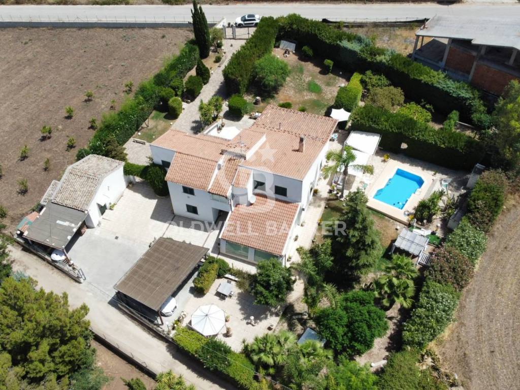 Villa a Comiso in contrada Donnadolce - Foto 2