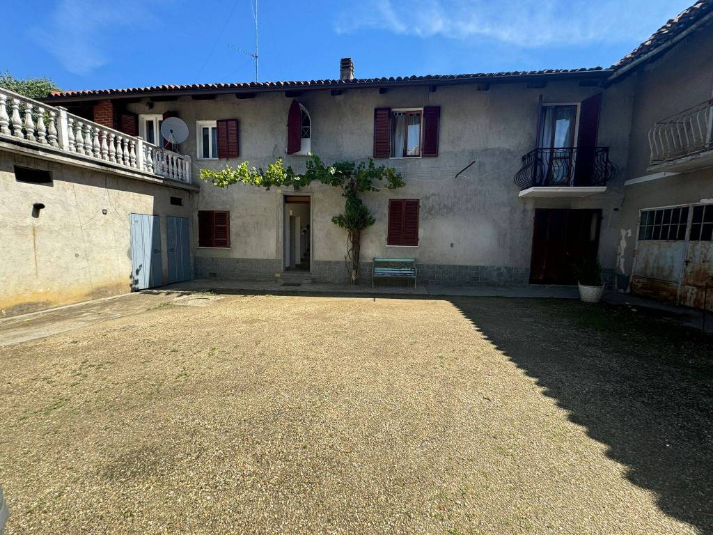 Casa indipendente a Ceresole alba in Via Salasco, 9 - Foto 2