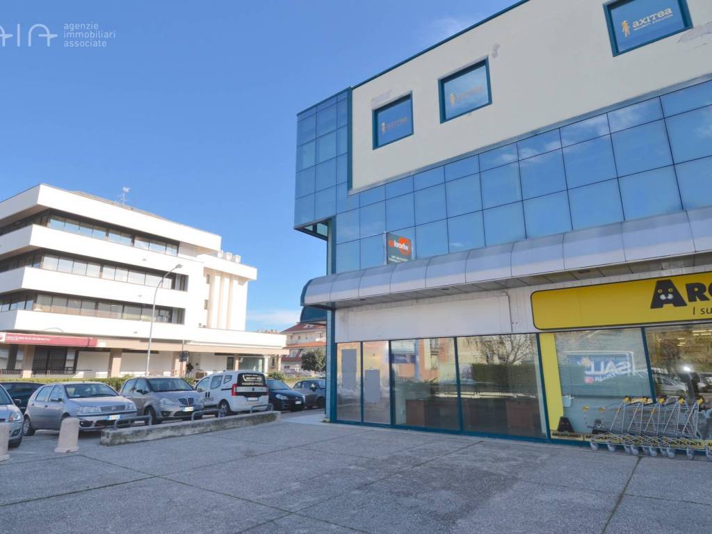 Immobile a San benedetto del tronto in Via Nazario Sauro - Via Mattei, 4 - Foto 2