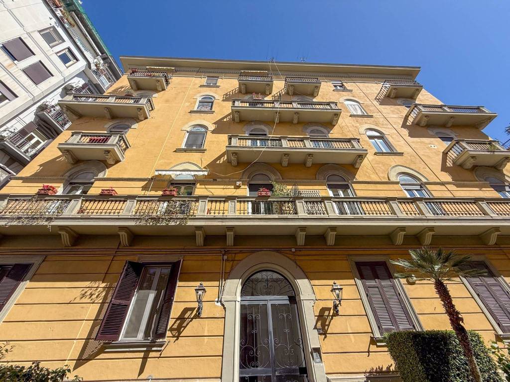 Appartamento a Napoli in Via del Parco Regina Margherita, 49 - Foto 2