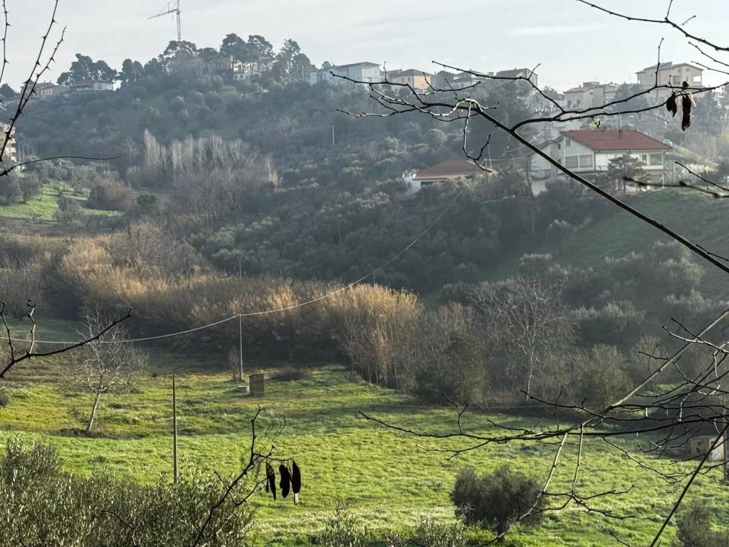 Terreno a Spoltore in Via Fonte Grande S.N.C. - Foto 3