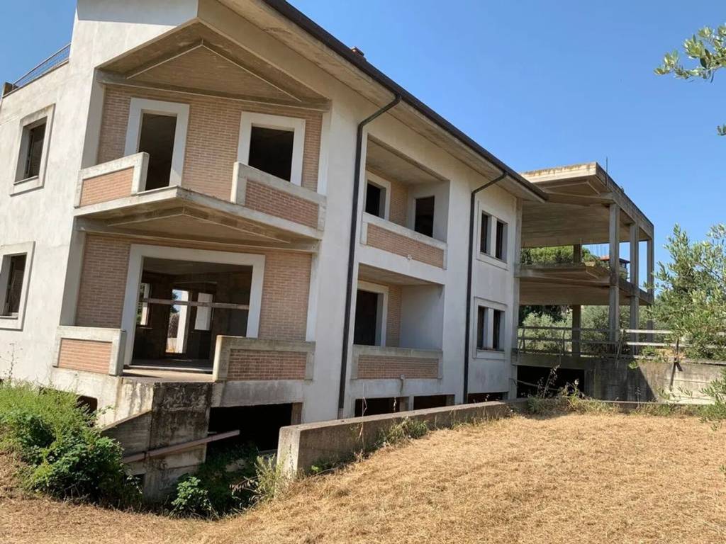 Villa a Città sant'angelo in Via Leonardo Petruzzi S.N.C. - Foto 5