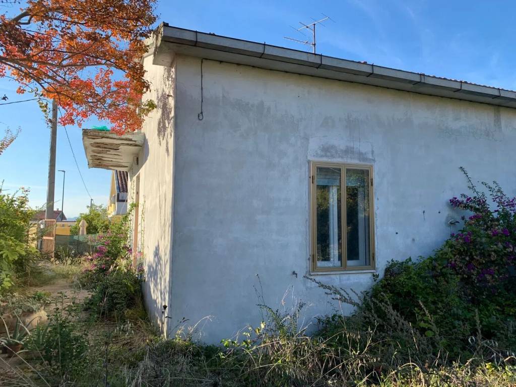 Villa a Pescara in Strada Colle Renazzo S.N.C. - Foto 2