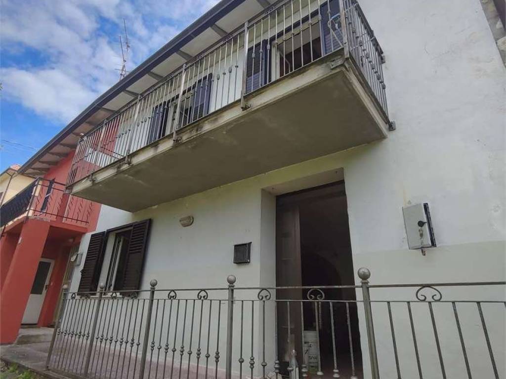 Casa indipendente a Gualdo cattaneo - Foto 3