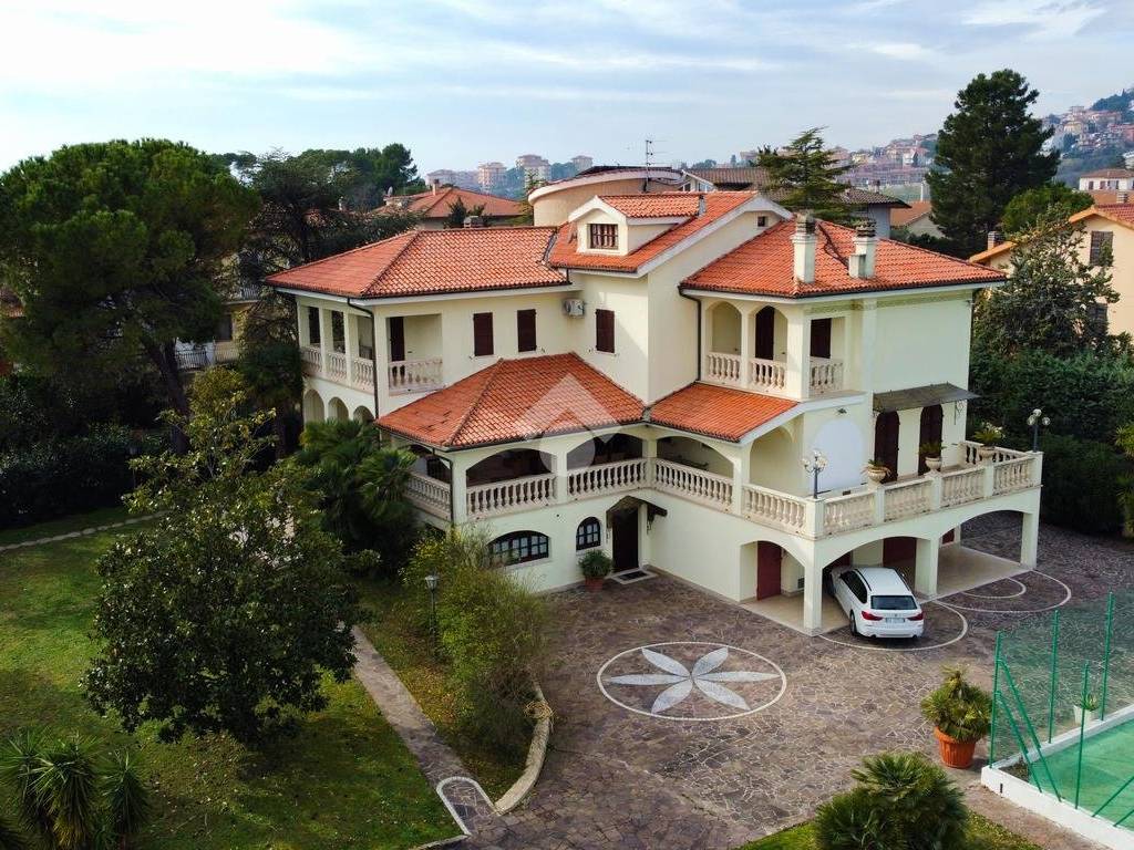 Villa a Osimo in Via Ciavattini, 2 - Foto 4