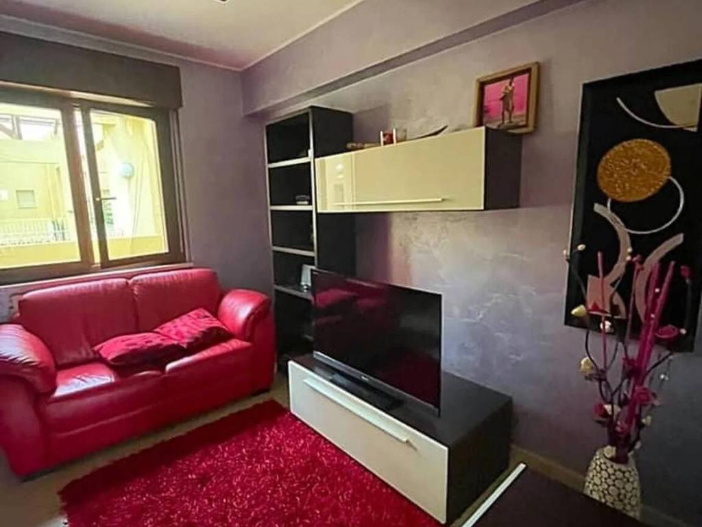 Appartamento a Vibo valentia in Via Moderata Durant, 41 - Foto 2