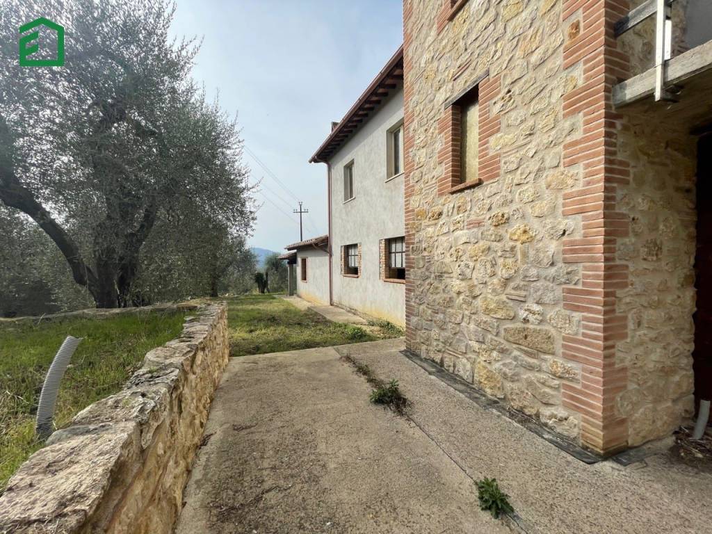 Rustico / casale a Amelia in Strada Porchiano Attigliano - Foto 5