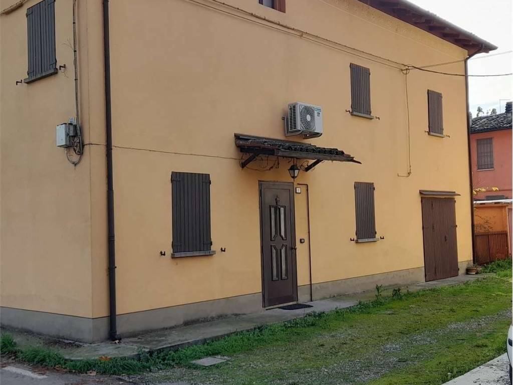 Casa indipendente a Castelfranco emilia in VIA NIEVO - Foto 2
