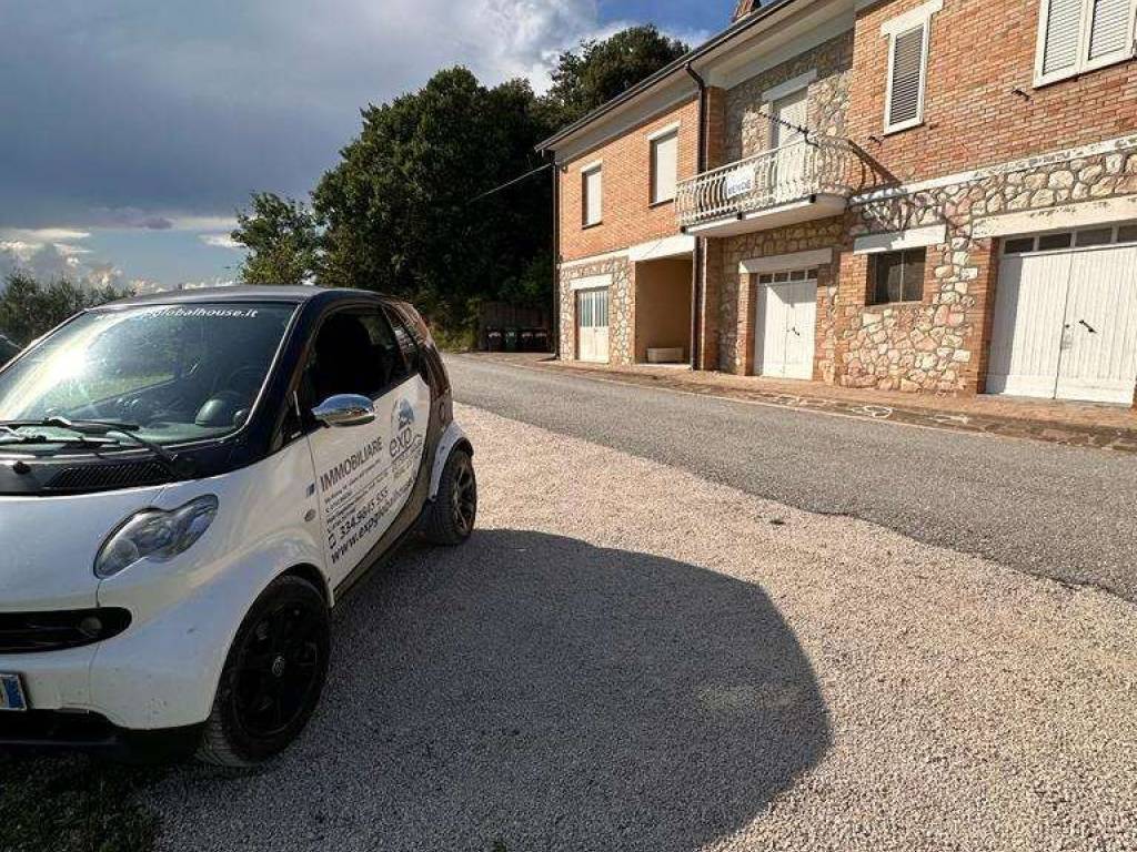 Casa indipendente a Gualdo cattaneo - Foto 2