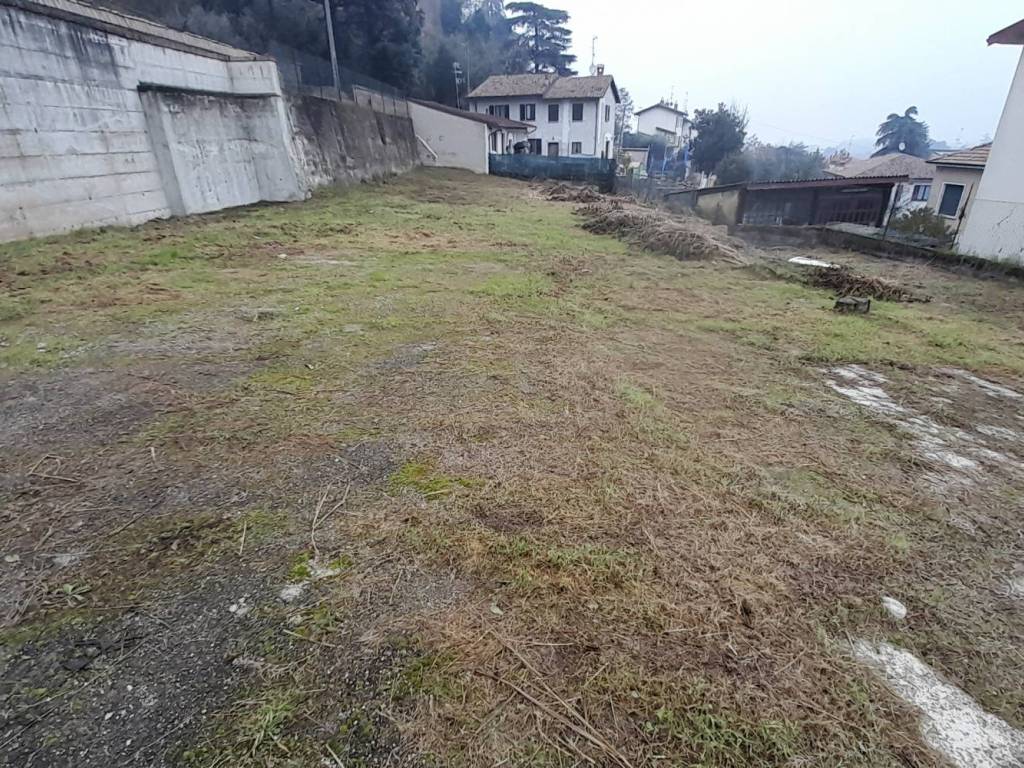 Villa a Casteggio in Via Circonvallazione Luigi Cantù - Foto 2
