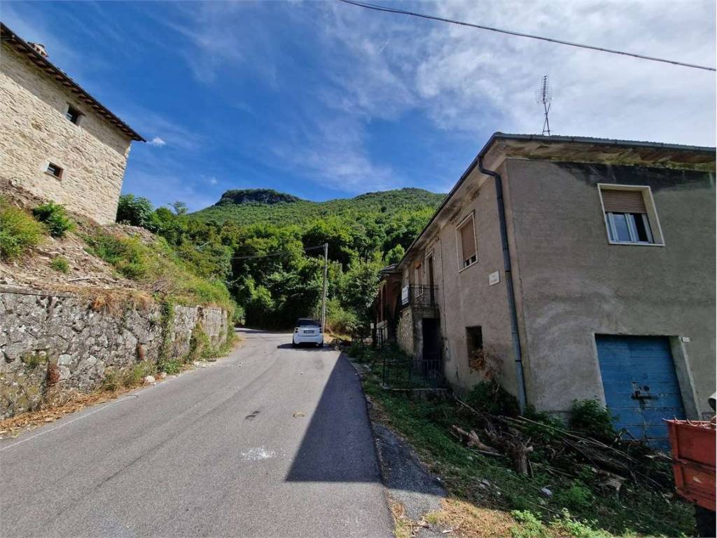 Casa indipendente a Ferentillo - Foto 2