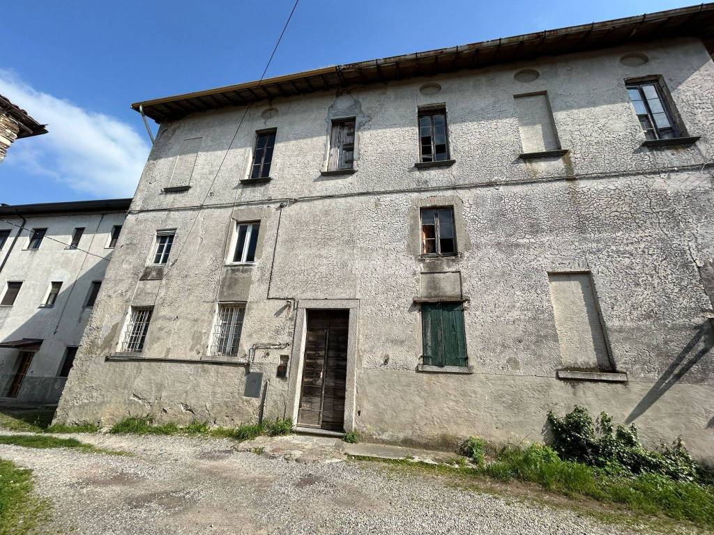 Appartamento a Faloppio in Via Borgo Antico 10 - Foto 2