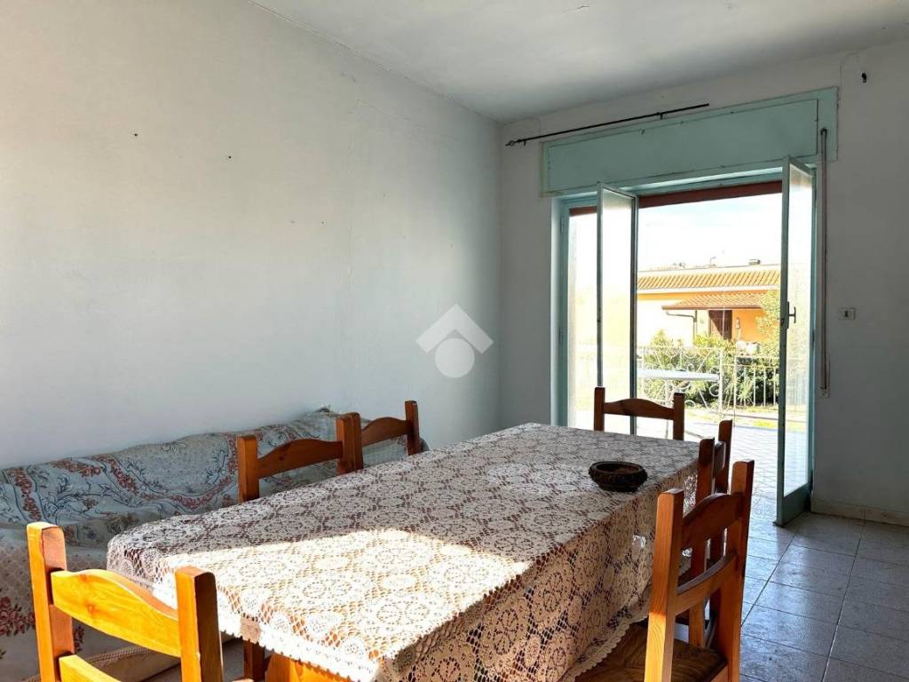 Villa a Castel volturno in Viale Lenin, 387 - Foto 4
