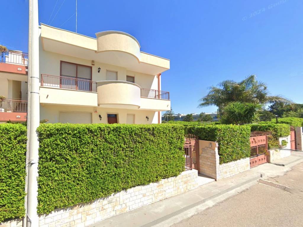 Villa a Taranto in Via Senatore Nicola De Falco, 10 - Foto 3