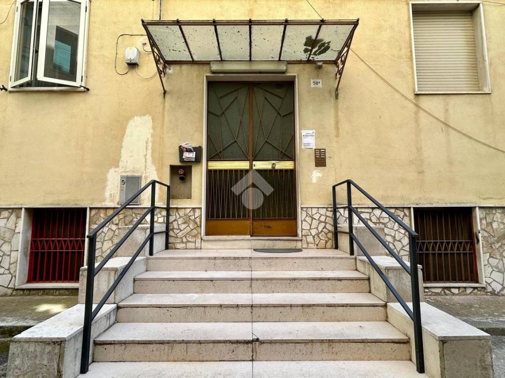 Appartamento a Cosenza in Via Pasquale Galluppi, 58 - Foto 2