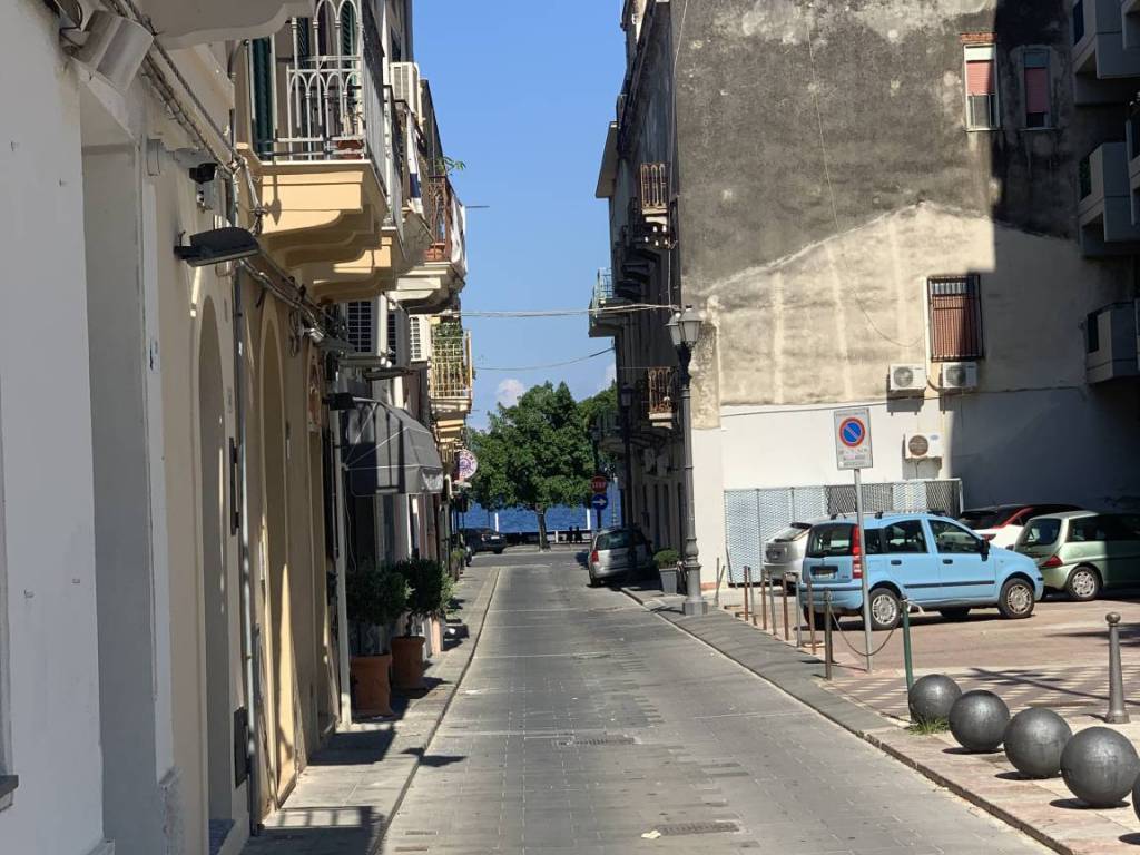 Appartamento a Milazzo in Via Riccardo d'Amico, 32 - Foto 2