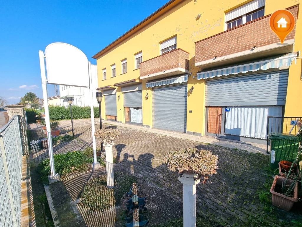 Immobile a Poggio renatico in Via dell'Artigianato, 46 - Foto 2