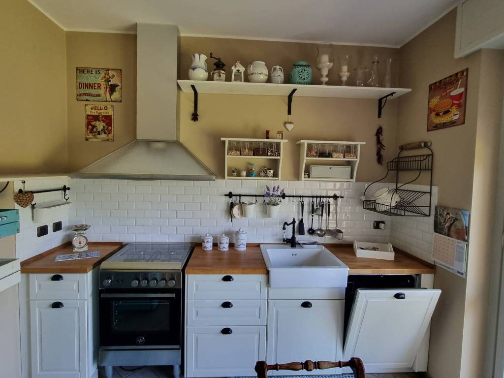 Appartamento a Monticello brianza in Via Luigi Bocconi, 22 - Foto 2