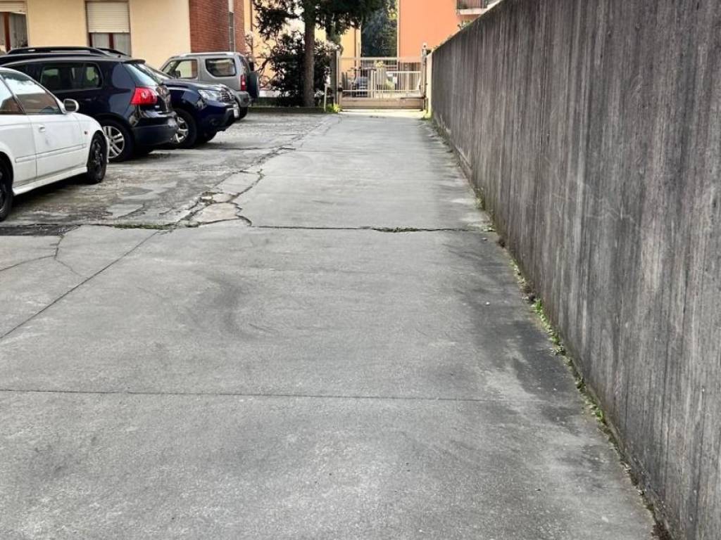 Box / garage a Busto arsizio in Via Valenza, 4 - Foto 4