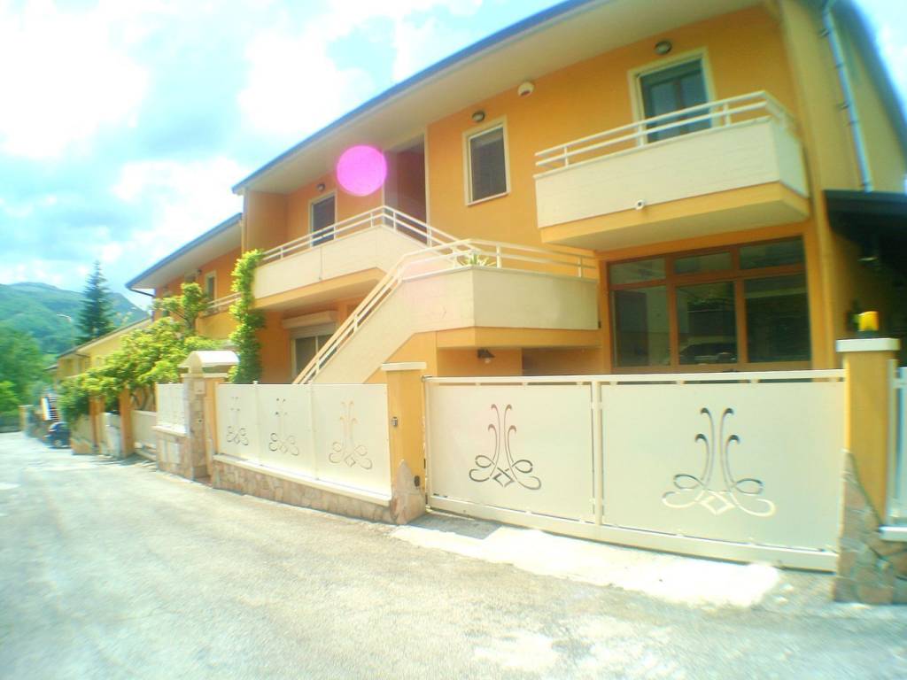 Villa a Teramo in Valle San Giovanni S.N.C. - Foto 2