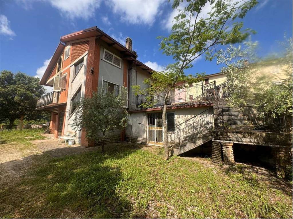 Casa indipendente a Gualdo cattaneo - Foto 2