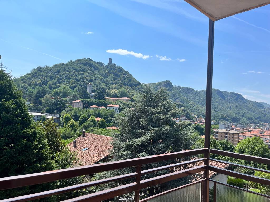 Appartamento a Como in Via Giuseppe Airoldi, 1 - Foto 4
