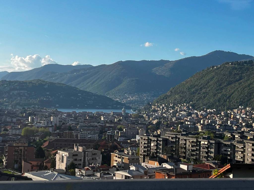 Appartamento a Como in Via Giuseppe Airoldi, 1 - Foto 5