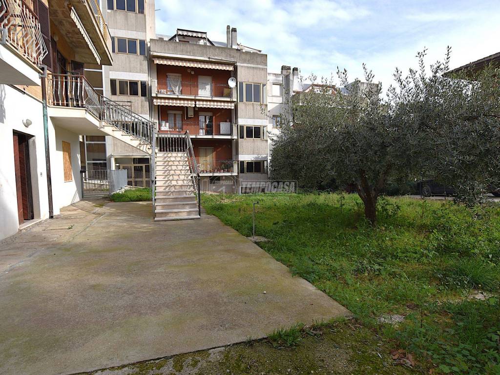 Appartamento a Campofilone in Strada Provinciale 10 39 - Foto 5