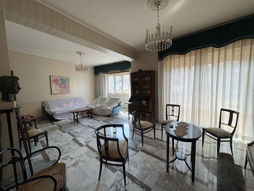 Appartamento a Cosenza in Piazza Zumpini - Foto 3