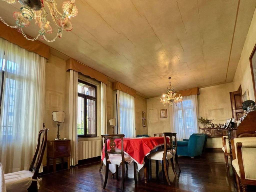 Villa a Marnate in Via Roma, 11 - Foto 2