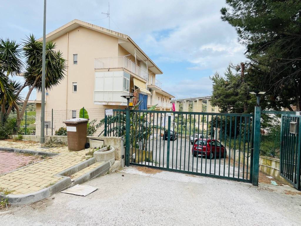 Appartamento a Campofelice di roccella - Foto 2