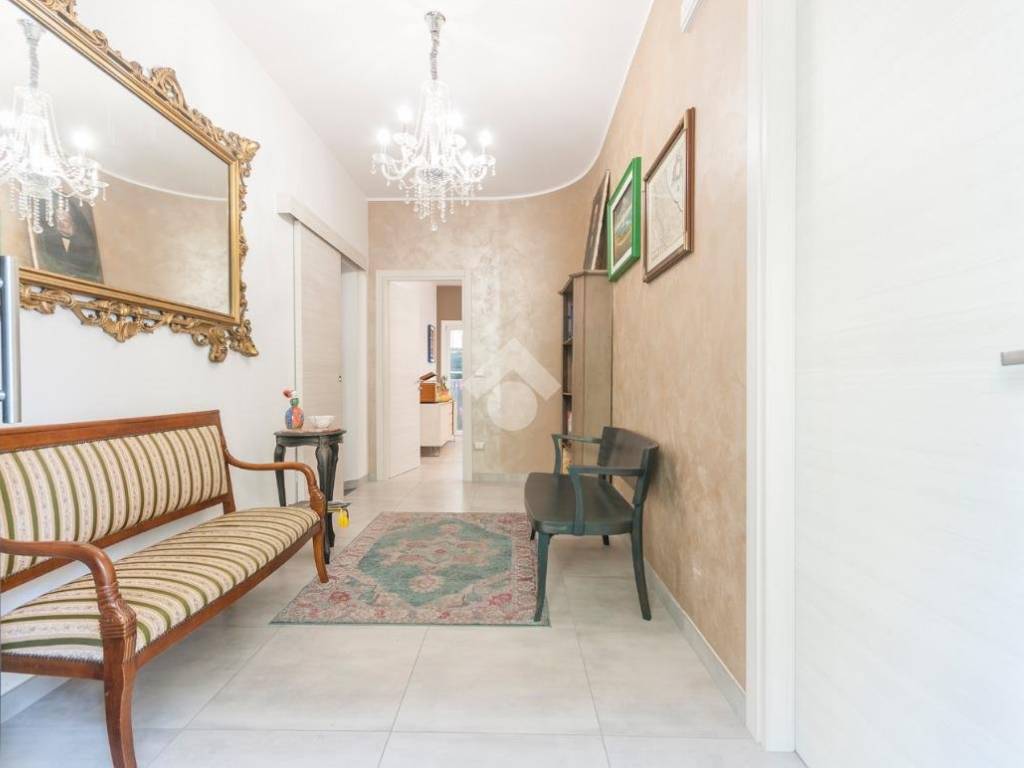 Appartamento a Roseto degli abruzzi in Via E. de Amicis, 17 - Foto 2