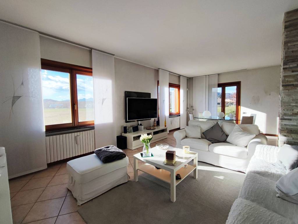Villa a Maggiora - Foto 3