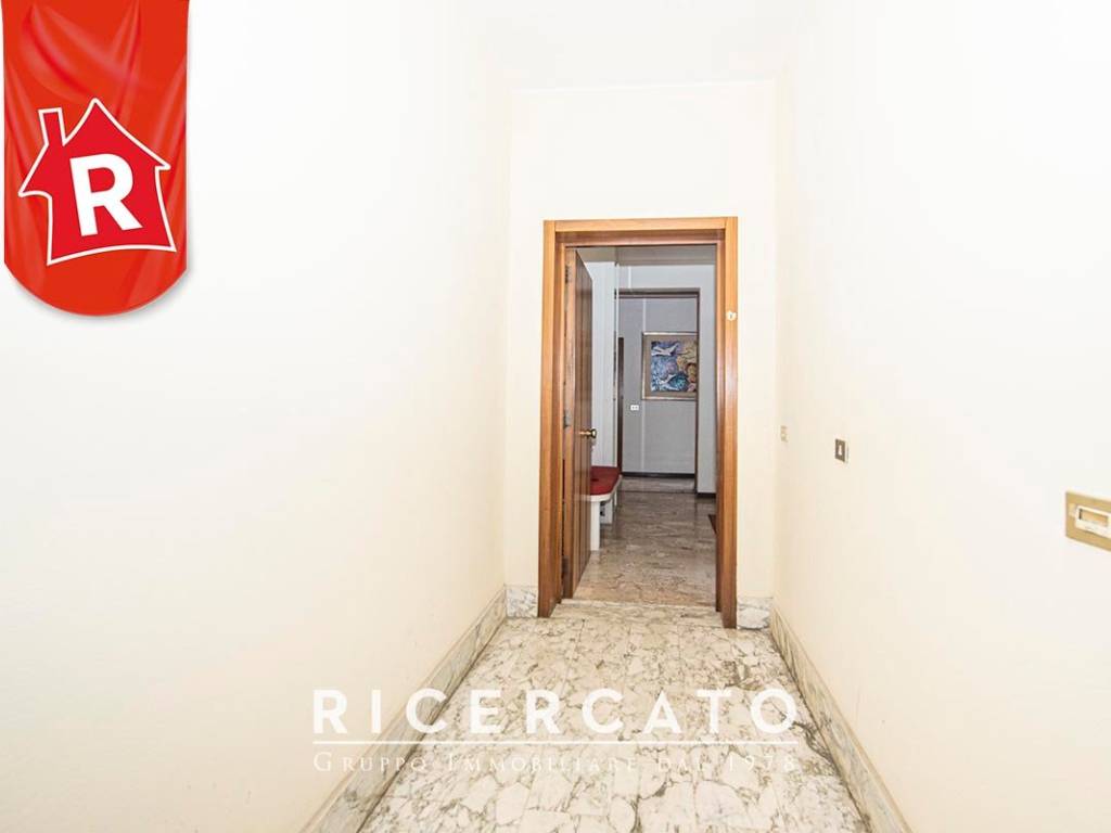 Immobile a Lecce in VIALE UGO FOSCOLO 39 - Foto 2