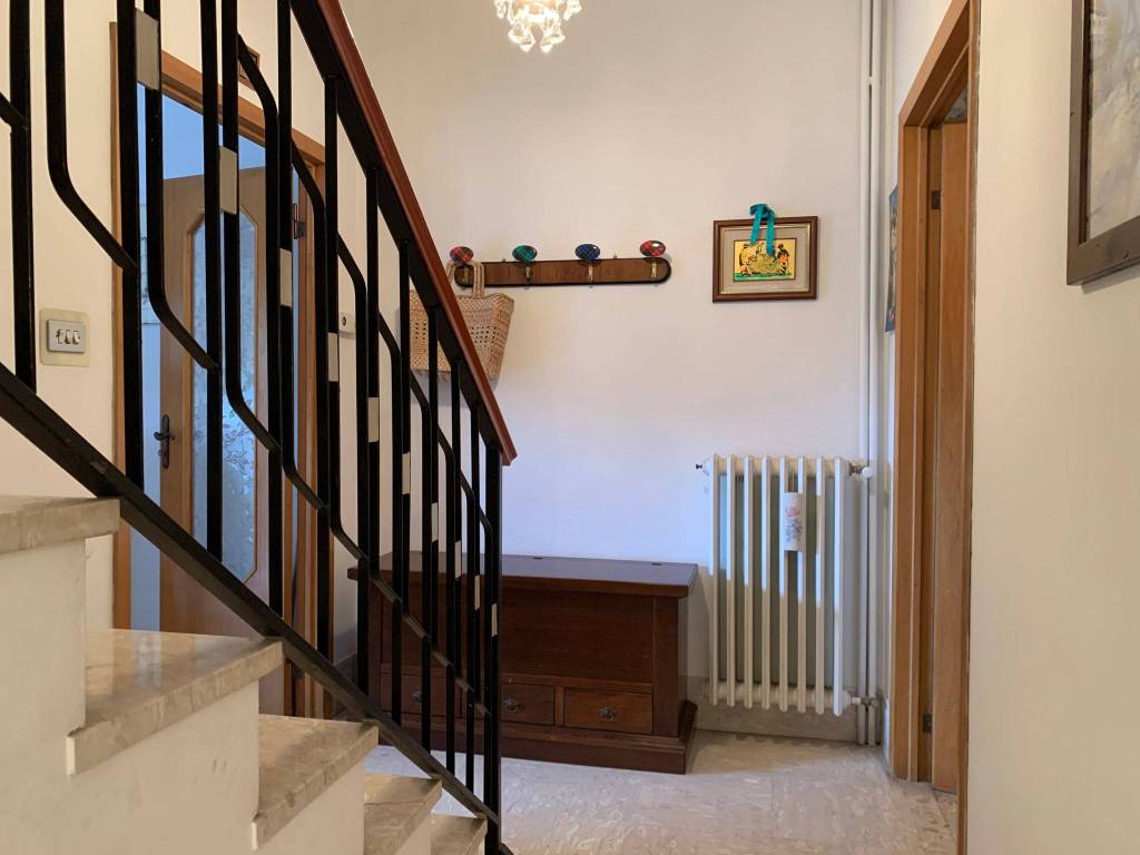 Casa indipendente a Carovilli in Via Roma - Foto 2
