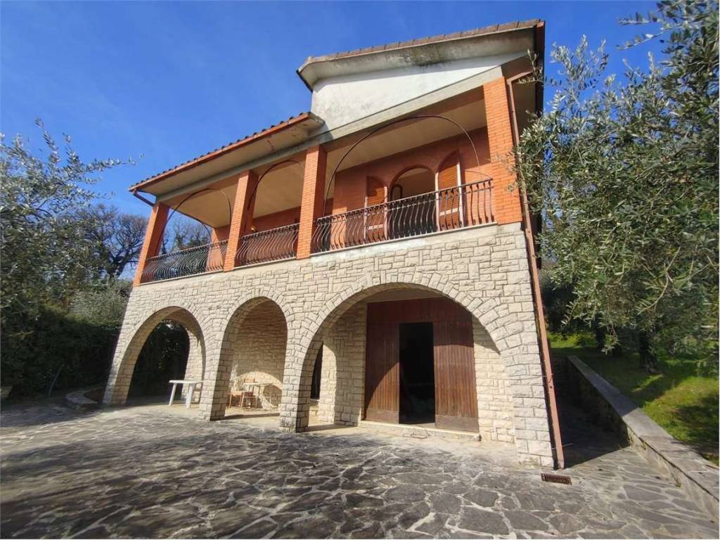 Casa indipendente a Avigliano umbro - Foto 2