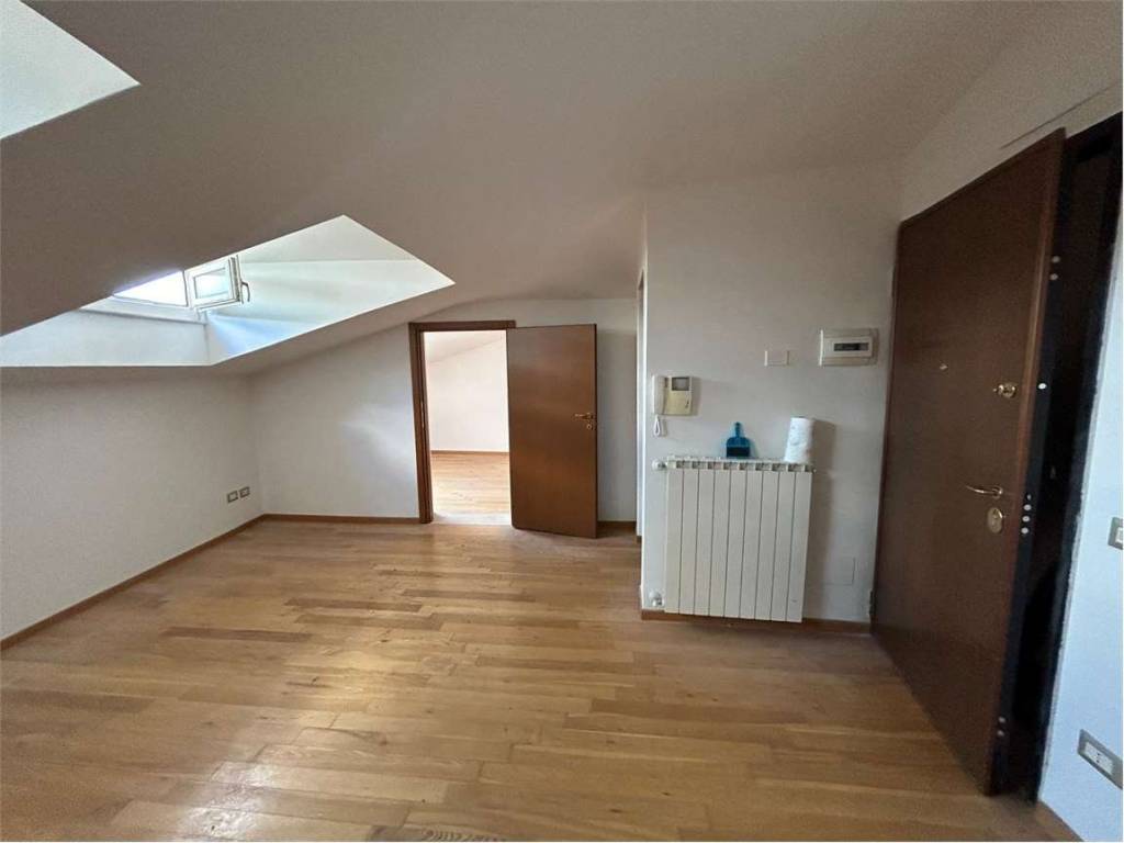 Attico / mansarda a Terni - Foto 2