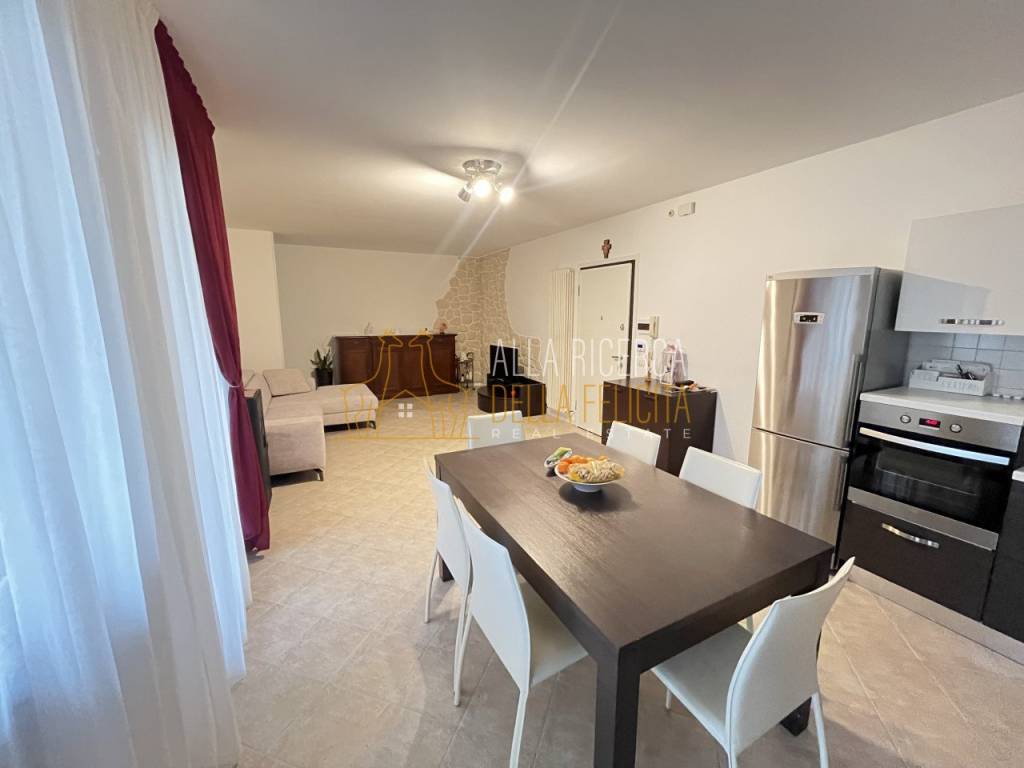 Appartamento a Schio in Via Cristoforo Colombo 110 - Foto 2