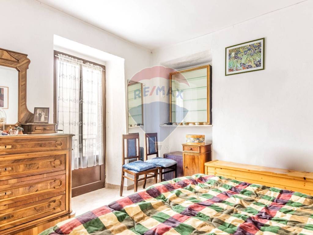 Casa indipendente a Cuvio in VIA PRETORIO, 9 - Foto 3